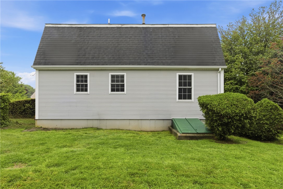 49 Harvest Road Middletown, RI 02842 - Photo 41 of 49