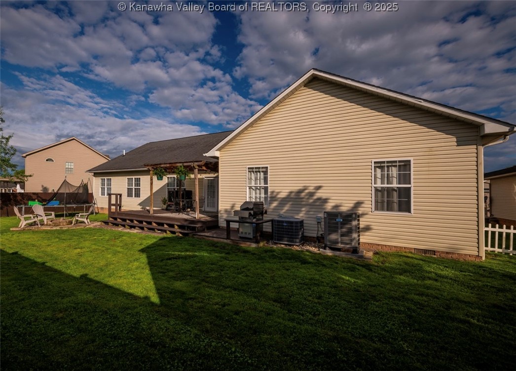 123 Baker Drive Winfield, WV 25213 - Photo 24 of 25 Rear view