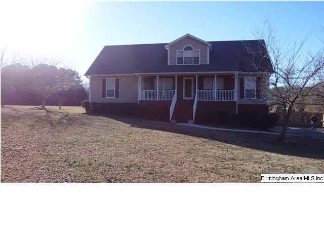 7336 Lake In The Woods Road Trussville, AL 35173 - Photo 2 of 30