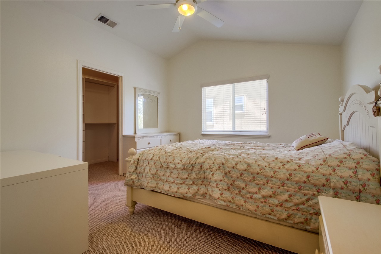 556 Hidden Trails Road Escondido, CA 92027 - Photo 18 of 25 Upstairs Bedroom 2 (walk in closet).