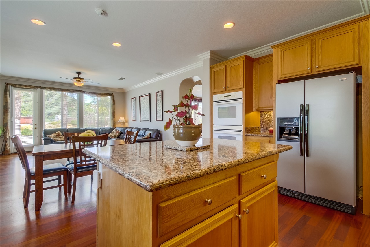 556 Hidden Trails Road Escondido, CA 92027 - Photo 9 of 25