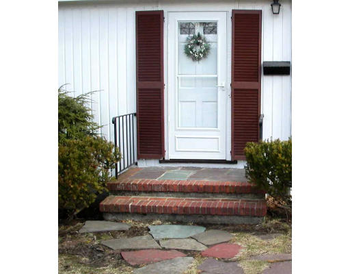 49 Huntington Road Arlington, MA 02474 - Photo 2 of 9 Gallery Image 2