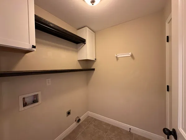 $2,000 | 516 Grand Ridge Drive, Crestview, FL 32539