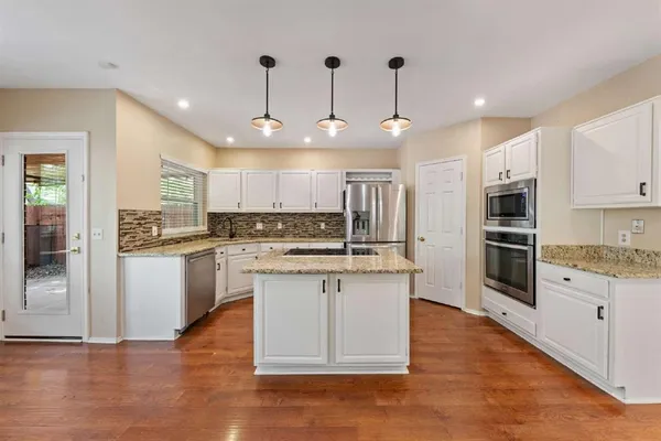 $4,000 | 3452 Whitney Way, Hurst, TX 76054