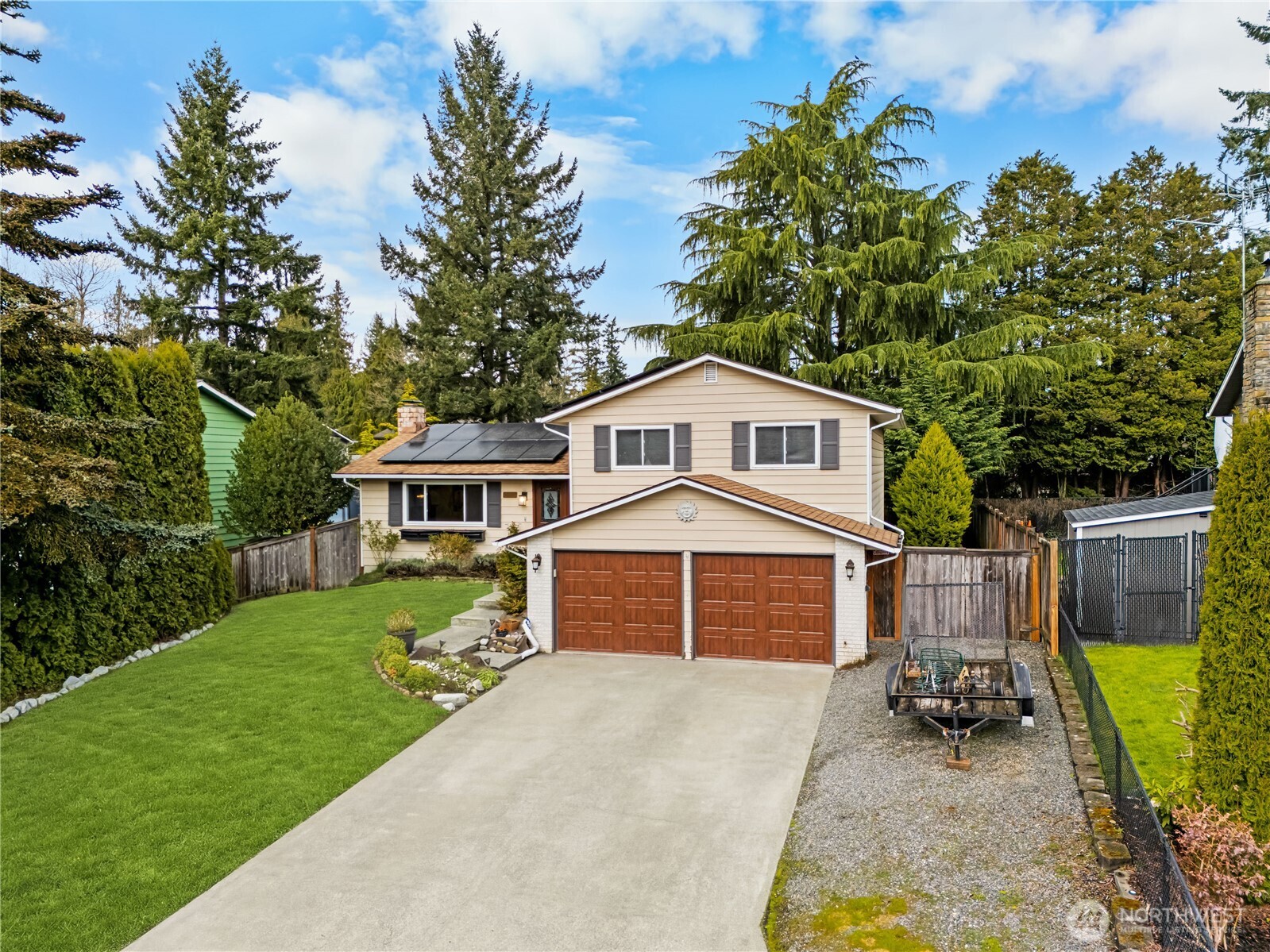 2325 172nd Place Southeast Bothell, WA 98012 - Photo 2 of 40