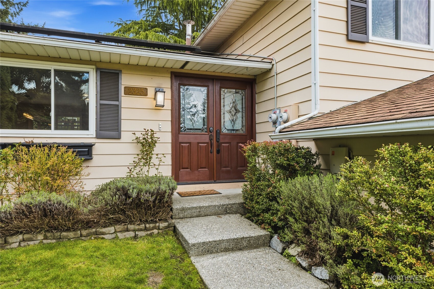 2325 172nd Place Southeast Bothell, WA 98012 - Photo 3 of 40