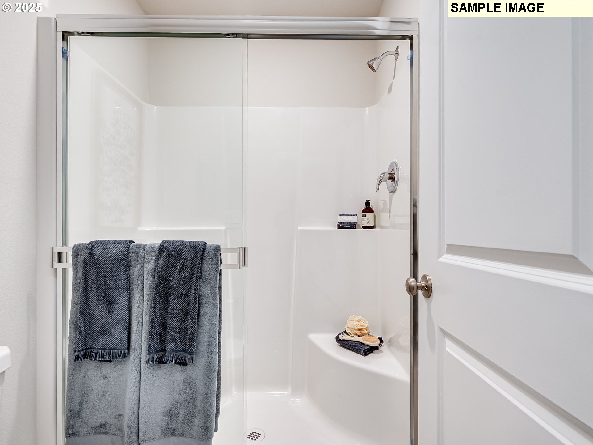 11206 Southeast Maxon Road Vancouver, WA 98664 - Photo 19 of 31 a bathroom with a shower