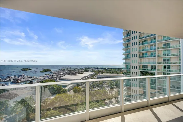 $2,900,000 | 2627 South Bayshore Drive, Unit 1806, Miami, FL 33133