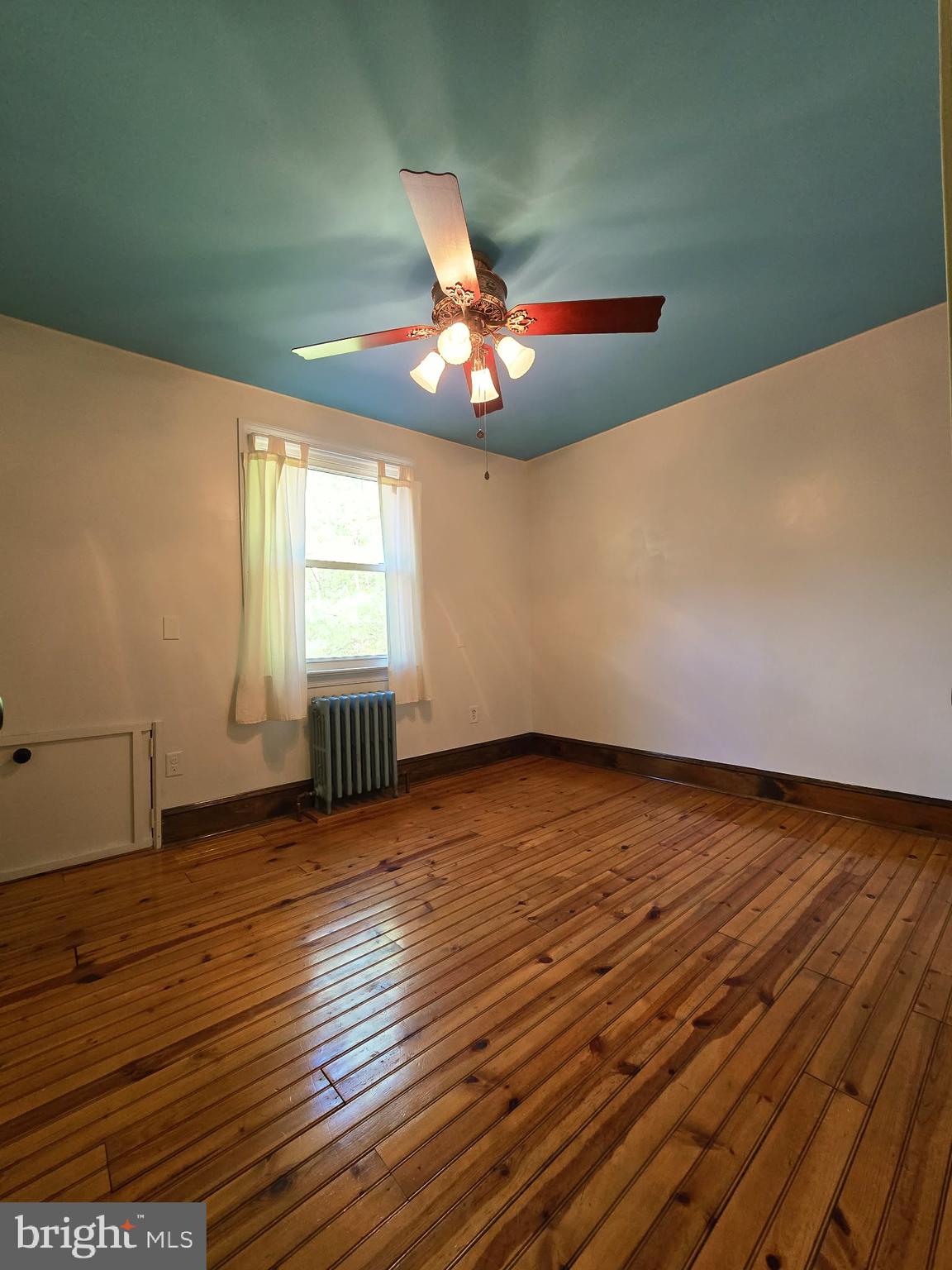 9215 Elliots Run Road Three Springs, PA 17264 - Photo 28 of 32 Gallery Image 28