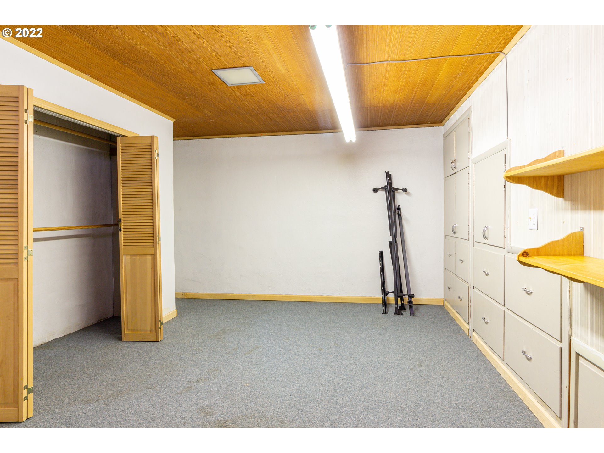 33225 West Spearman Road Hermiston, OR 97838 - Photo 25 of 32 a view of an empty room