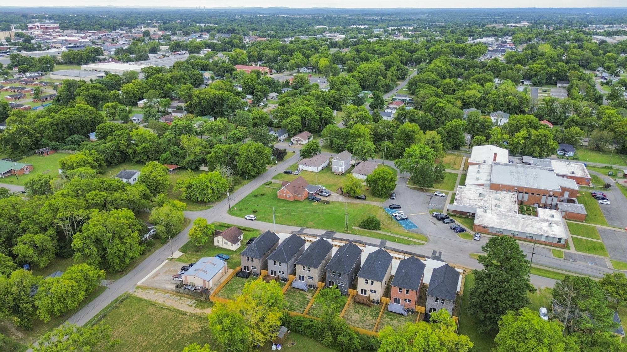 656 Chambers Street, Unit 140 Gallatin, TN 37066 - Photo 39 of 40 an aerial view of multiple house