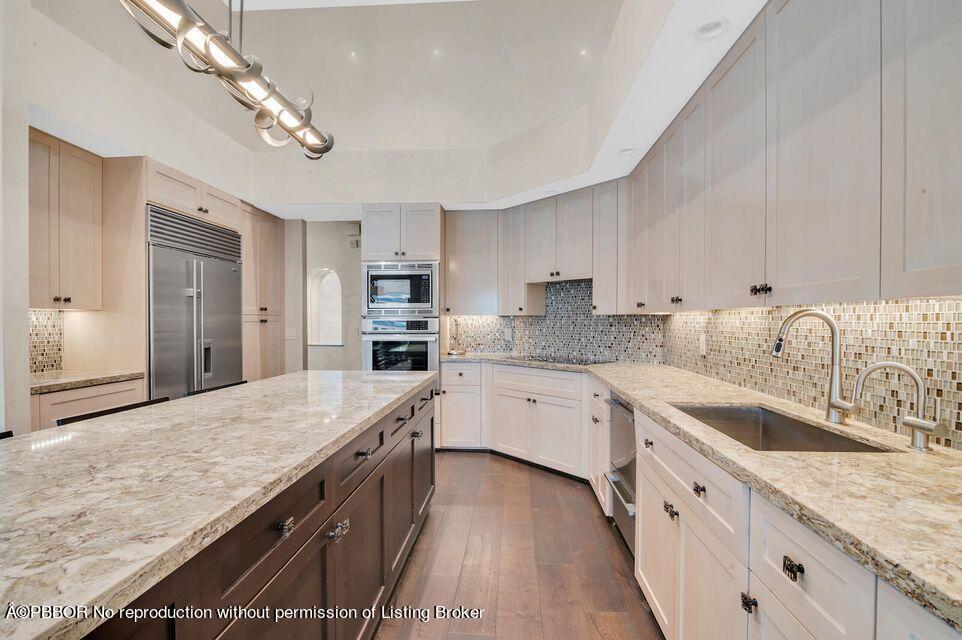 7168 Mariana Court Boca Raton, FL 33433 - Photo 7 of 36 20220531124050173520000000-o