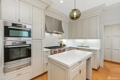 $2,500,000 | 1242 Sacramento Street, Unit 1, San Francisco, CA 94108