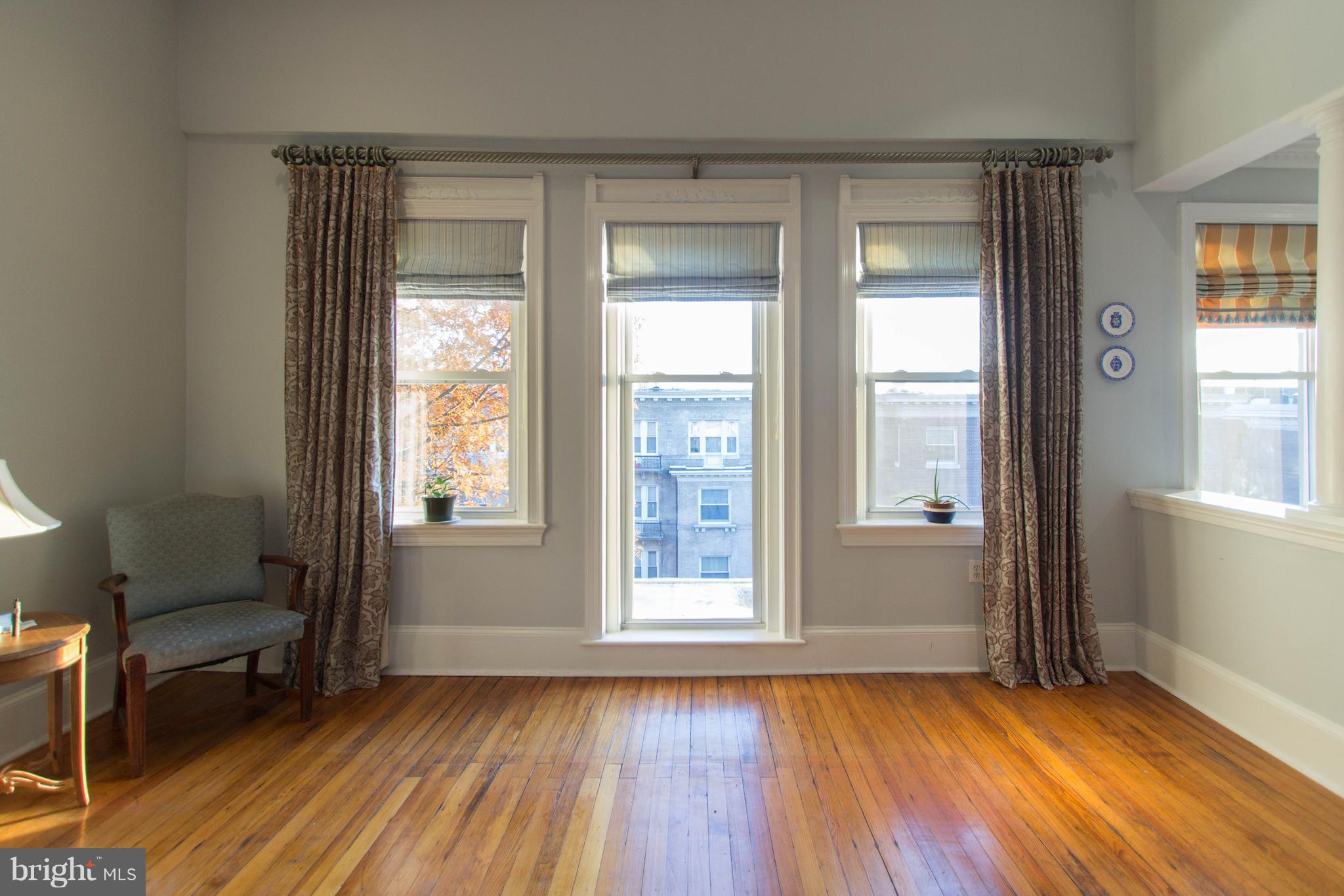 1423 R Street Northwest, Unit 501 Washington, DC 20009 - Photo 15 of 30 Living Room
