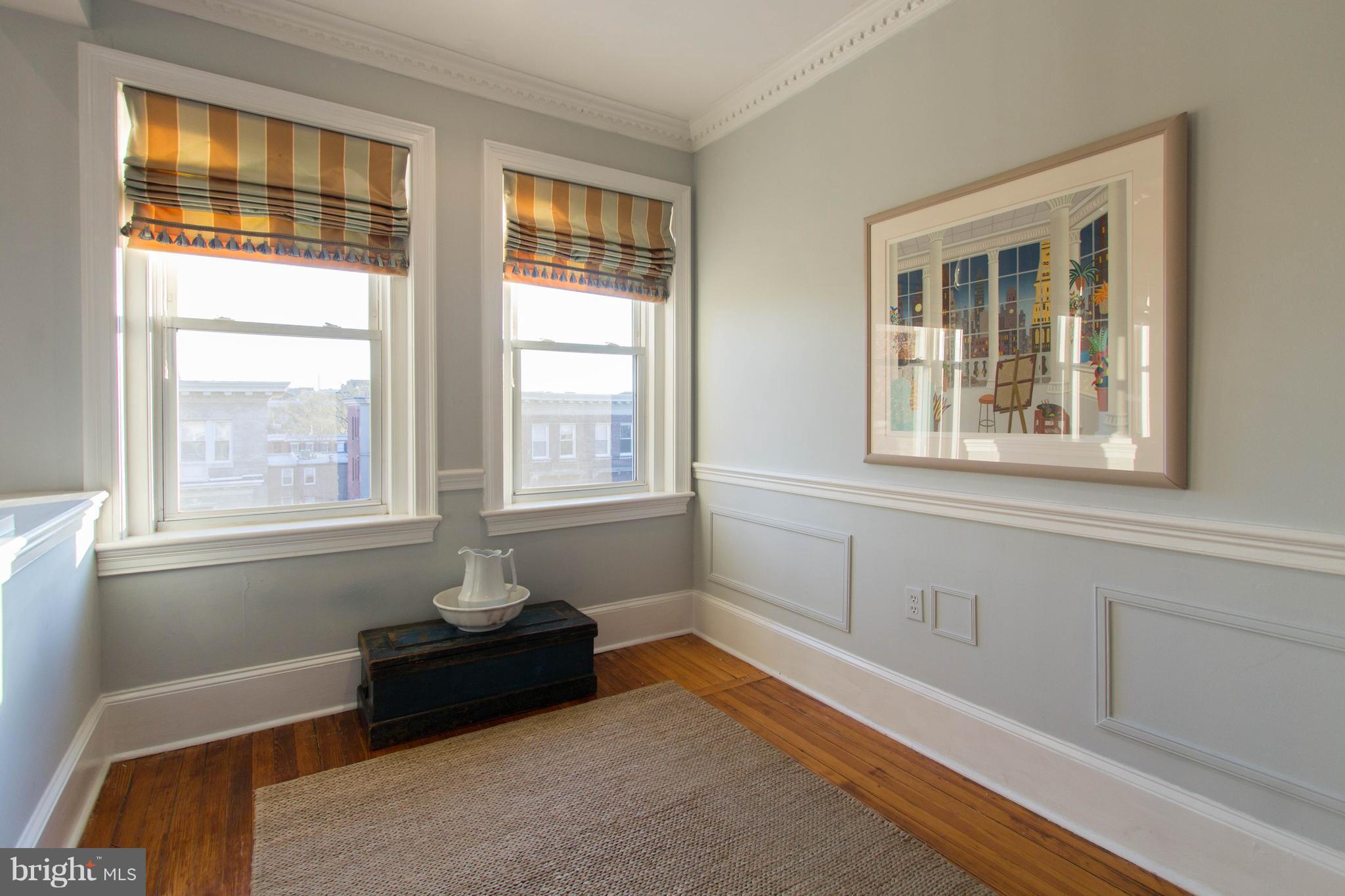 1423 R Street Northwest, Unit 501 Washington, DC 20009 - Photo 18 of 30 Den/Dining Room/Guest Room