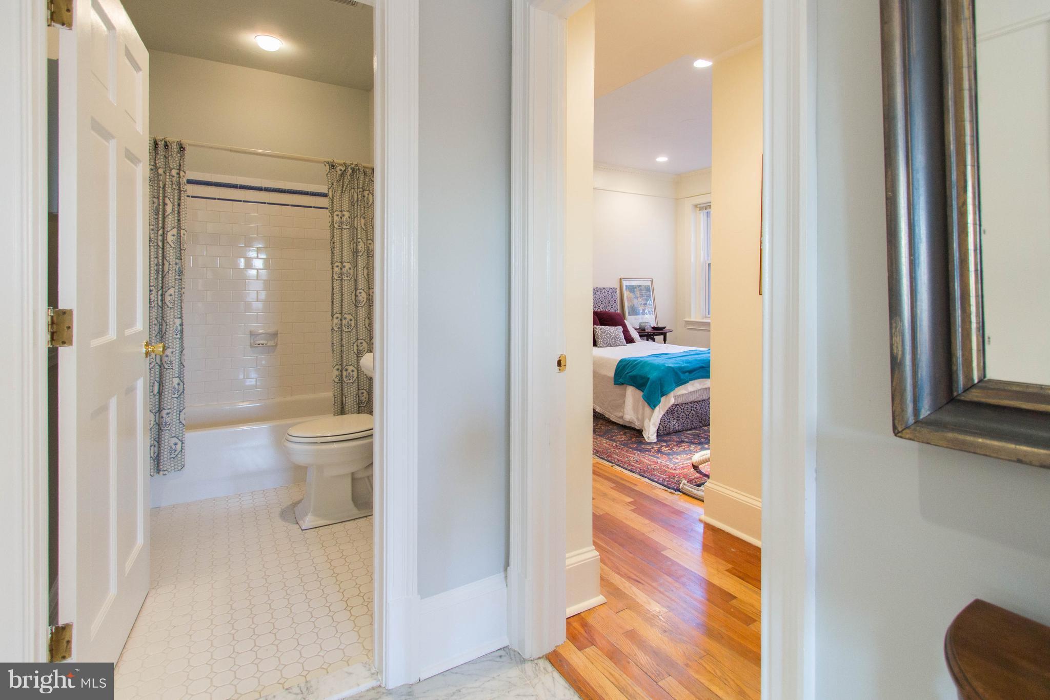 1423 R Street Northwest, Unit 501 Washington, DC 20009 - Photo 21 of 30 Interior (General)