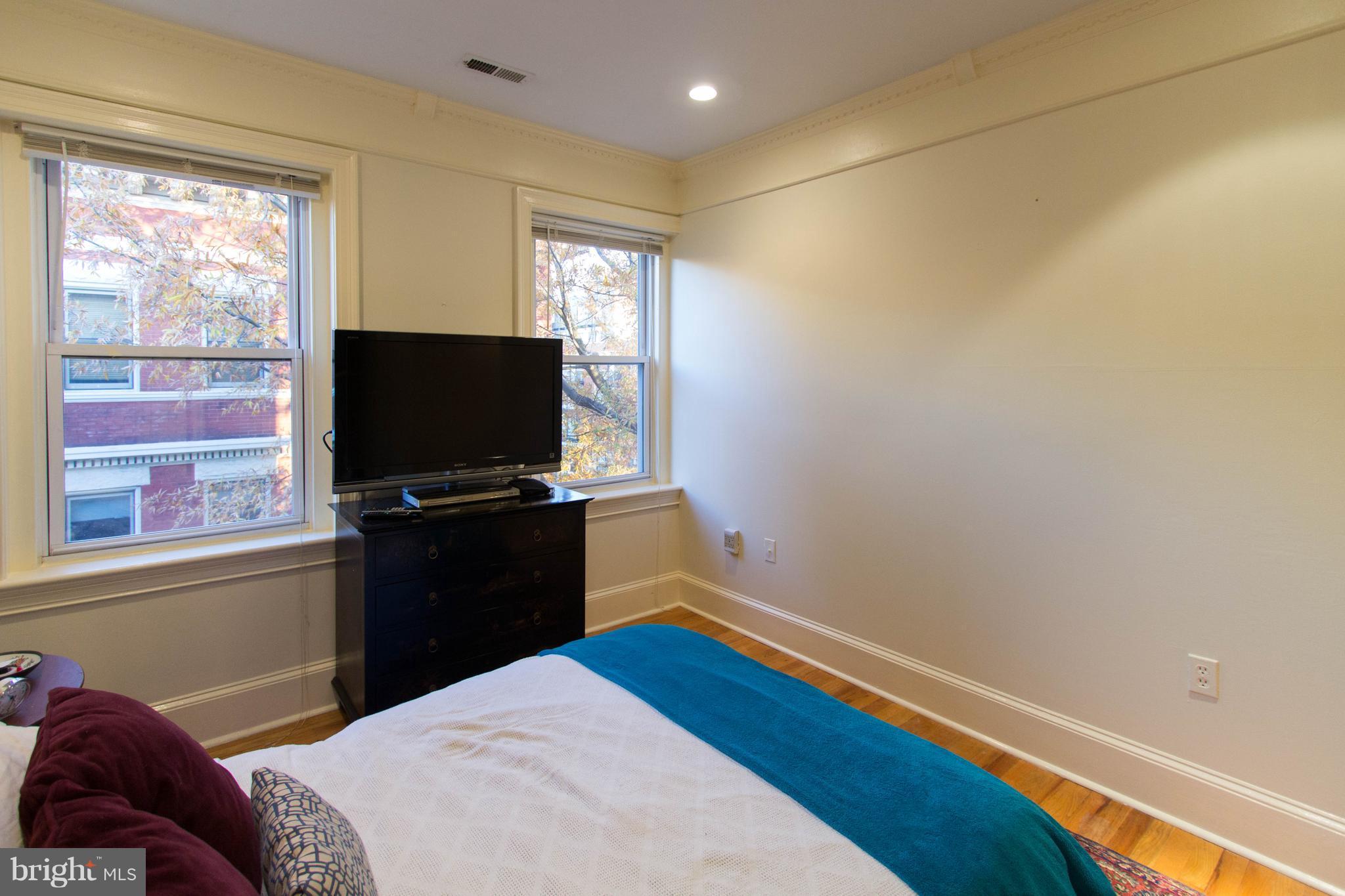 1423 R Street Northwest, Unit 501 Washington, DC 20009 - Photo 23 of 30 Bedroom