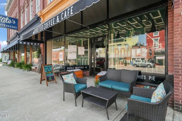 $110,000 | 15 Sandie Point Drive, Clarksville, VA 23927