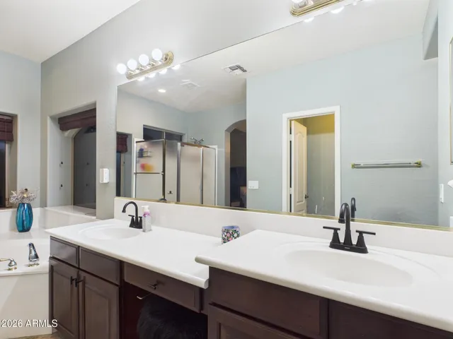 $624,704 | 912 North 164th Drive, Goodyear, AZ 85338