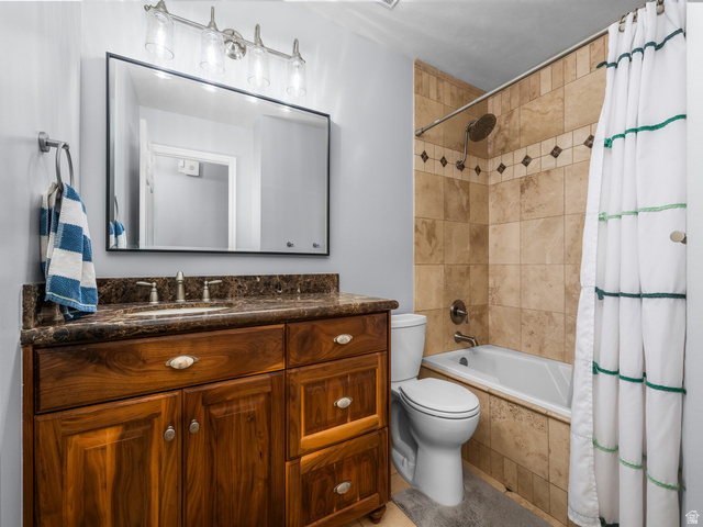 523 Mountain View Road Centerville, UT 84014 - Photo 10 of 33 Full bath with vanity and tiled shower / bath