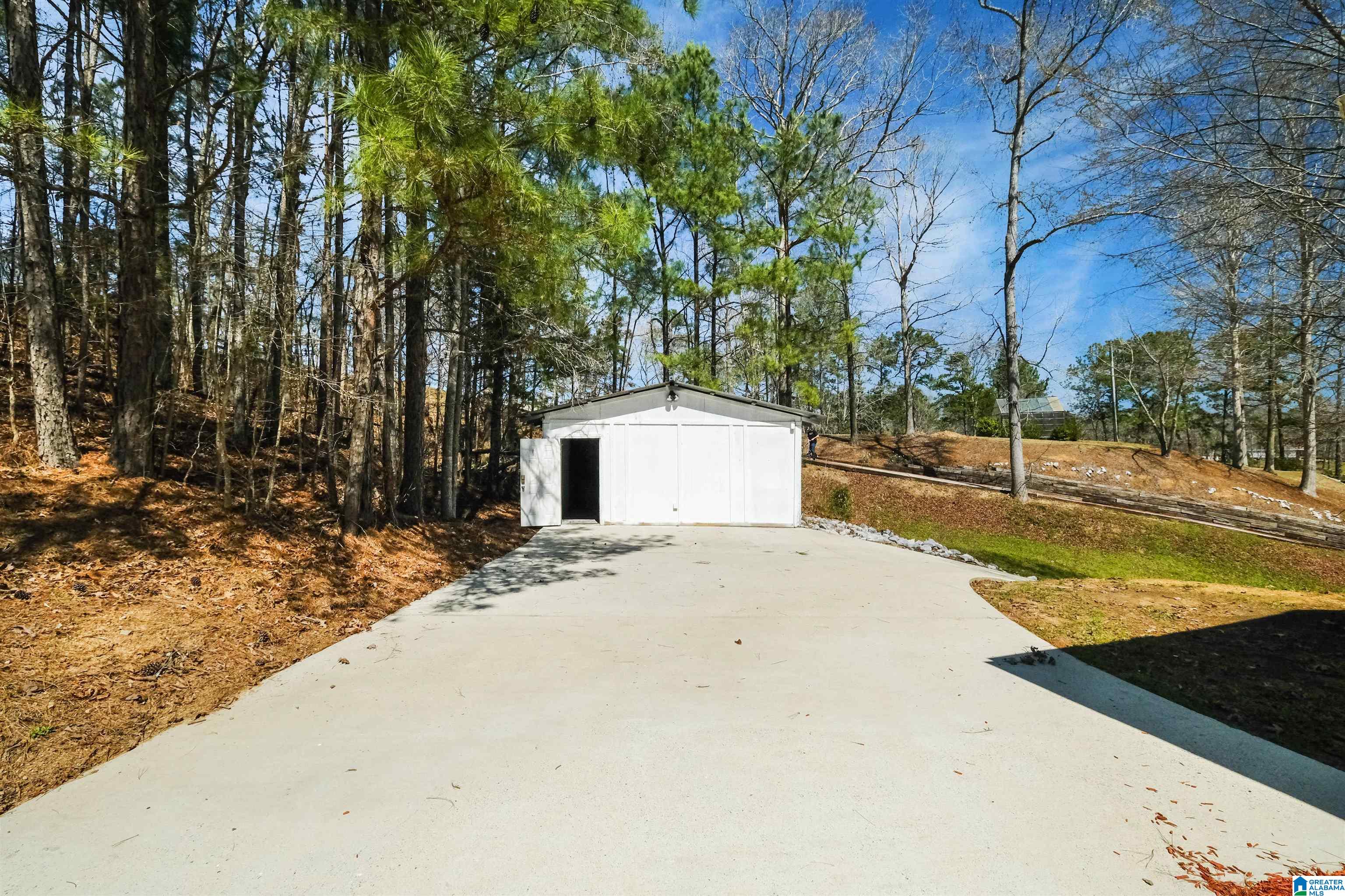 230 Hamilton Lane Riverside, AL 35135 - Photo 18 of 30 Gallery Image 18