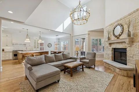 $2,095,000 | 6526 Sondra Drive, Dallas, TX 75214