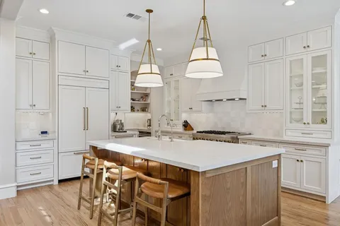 $2,095,000 | 6526 Sondra Drive, Dallas, TX 75214