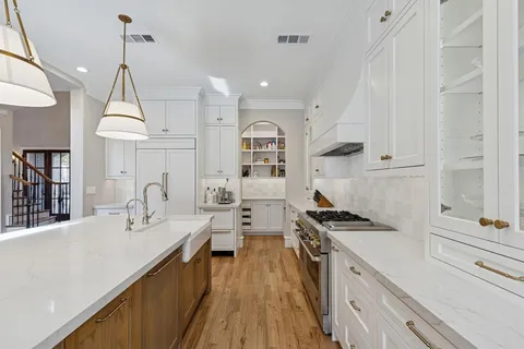 $2,095,000 | 6526 Sondra Drive, Dallas, TX 75214