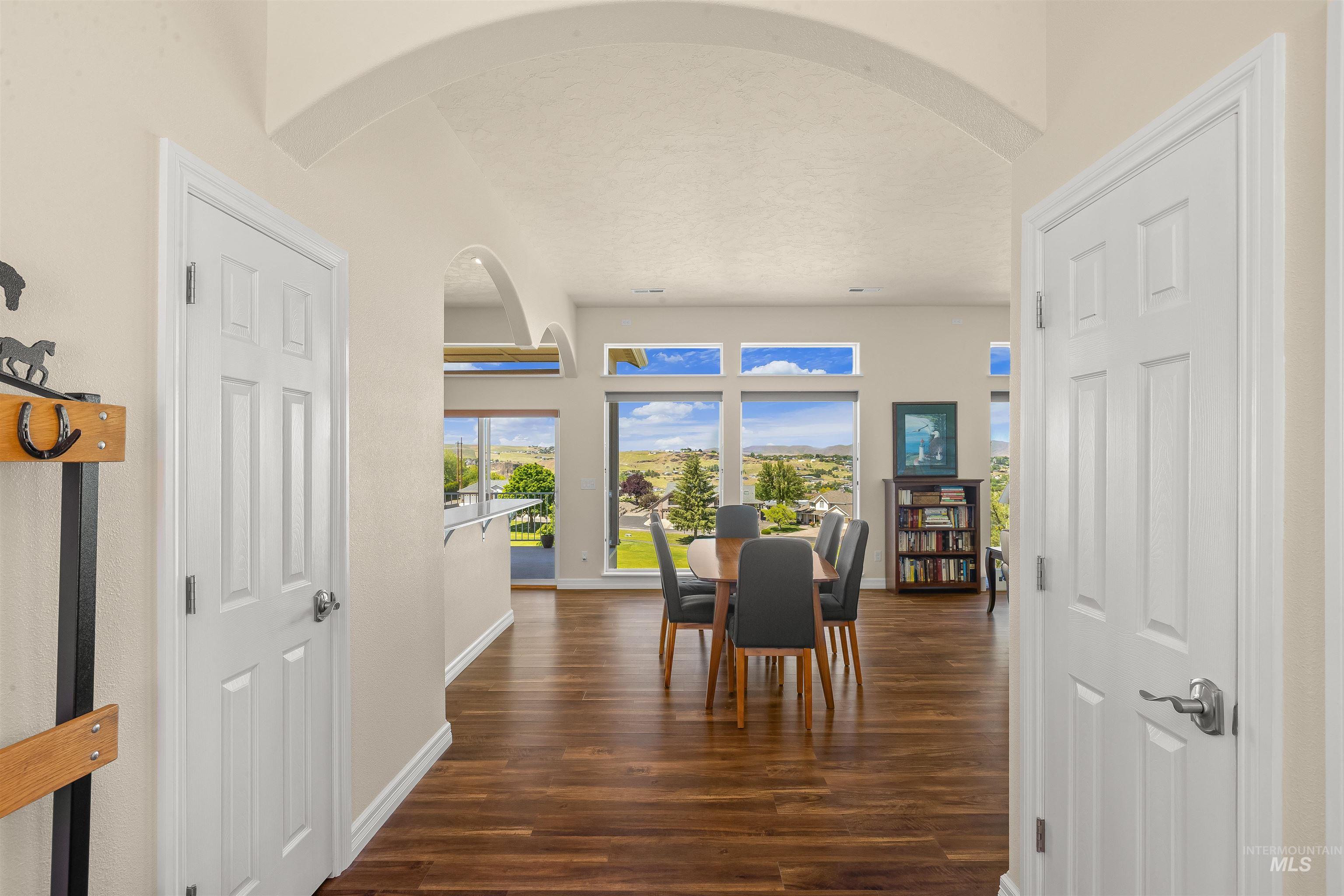 3954 Foothill Drive Lewiston, ID 83501 - Photo 6 of 45