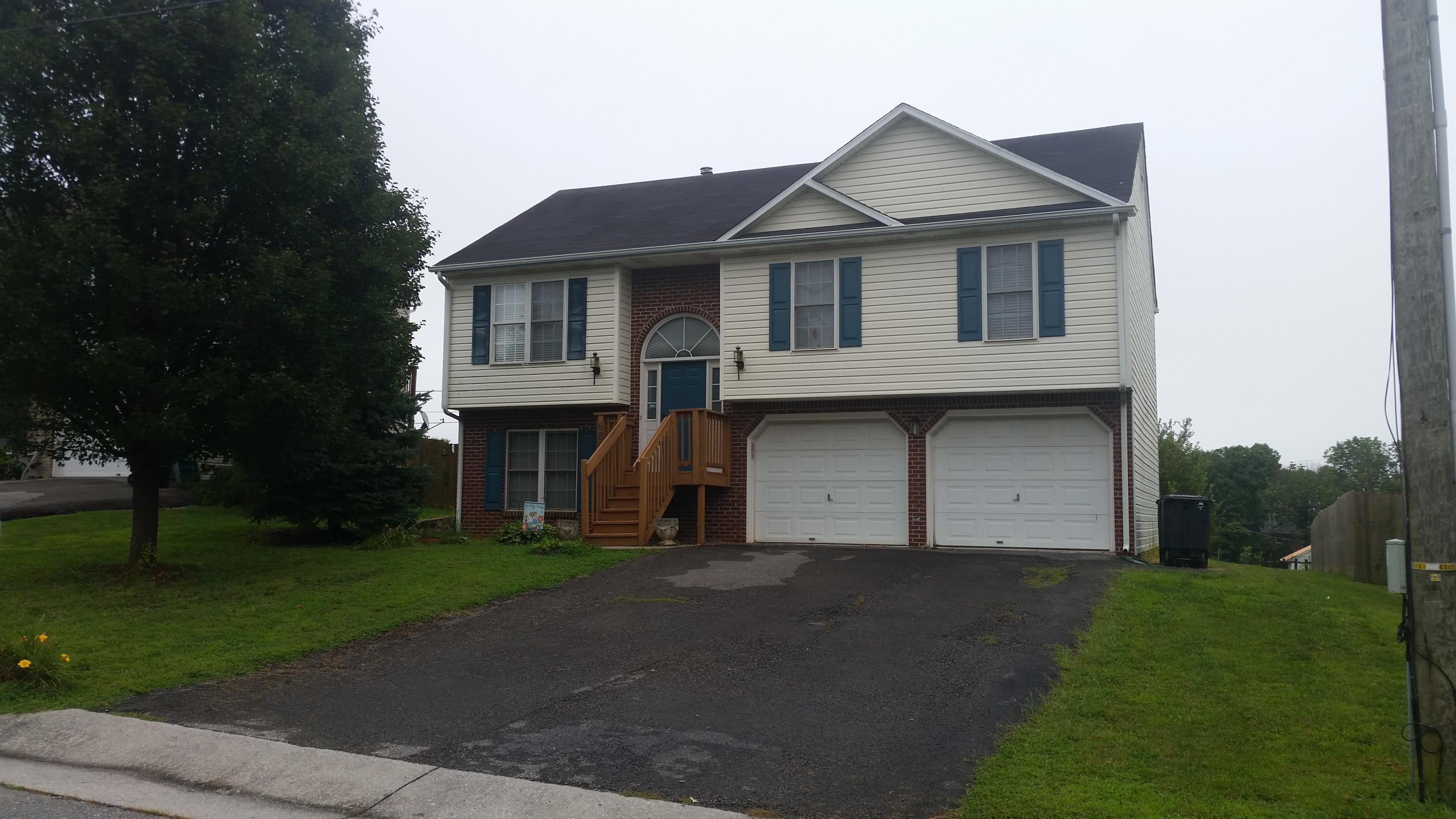 6803 Albert Road Roanoke, VA 24019 - Photo 1 of 2 Front View