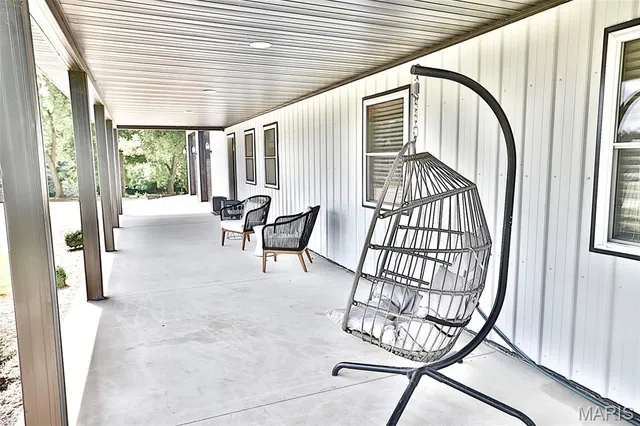 $300,000 | 1005 Red Ball Trail, Coffeen, IL 62017