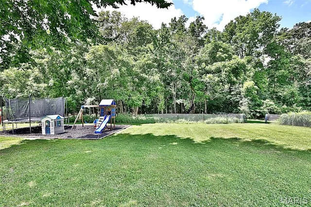 $300,000 | 1005 Red Ball Trail, Coffeen, IL 62017