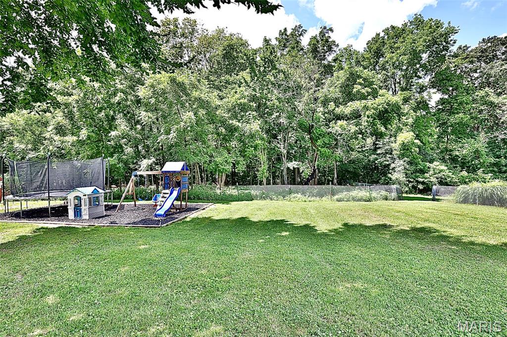 1005 Red Ball Trail Coffeen, IL 62017 - Photo 10 of 42