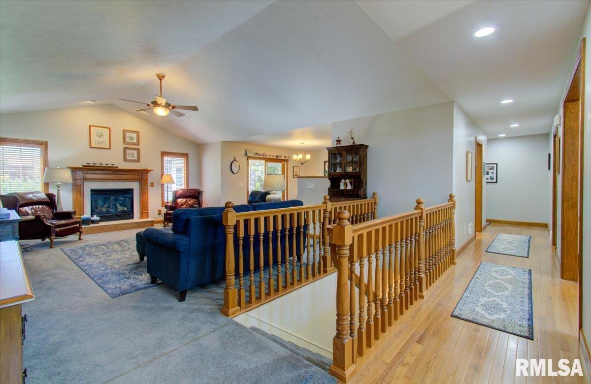 1412 Old Crows Way Springfield, IL 62712 - Photo 3 of 44