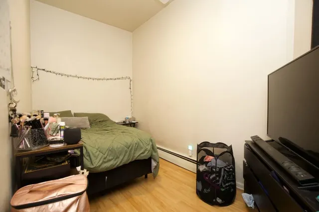 $1,700 | 1473 West Erie Street, Unit 1F, Chicago, IL 60642