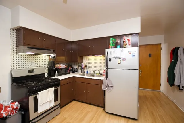 $1,700 | 1473 West Erie Street, Unit 1F, Chicago, IL 60642