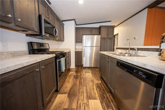 $158,900 | 840 Nicole Lane, Evans, NY 14006