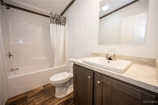 $158,900 | 840 Nicole Lane, Evans, NY 14006