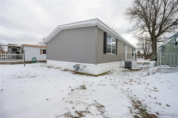 $149,900 | 840 Nicole Lane, Evans, NY 14006