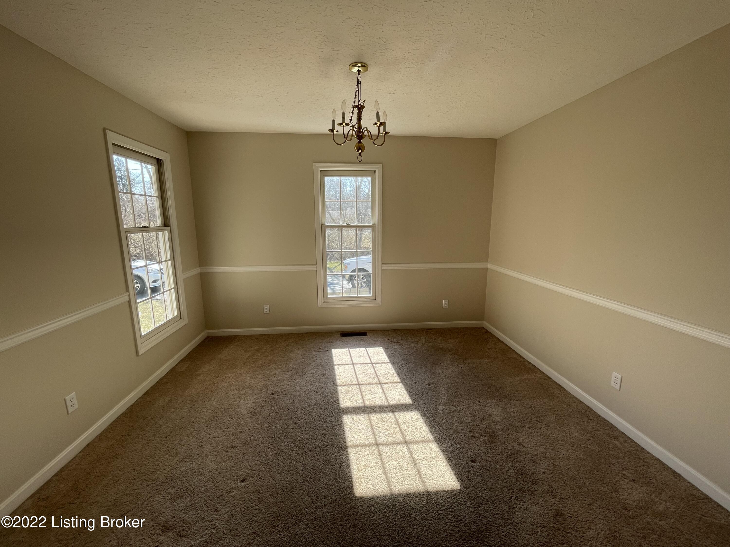 6023 Cooper Chapel Road Louisville, KY 40229 - Photo 6 of 22 IMG-6094