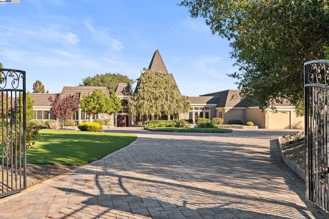 a view of livingroom with a door