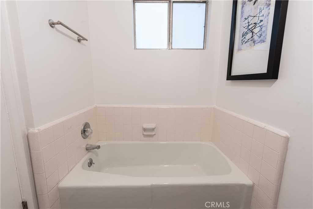 1122 Peck Drive, Unit PH 5 Los Angeles, CA 90035 - Photo 19 of 31