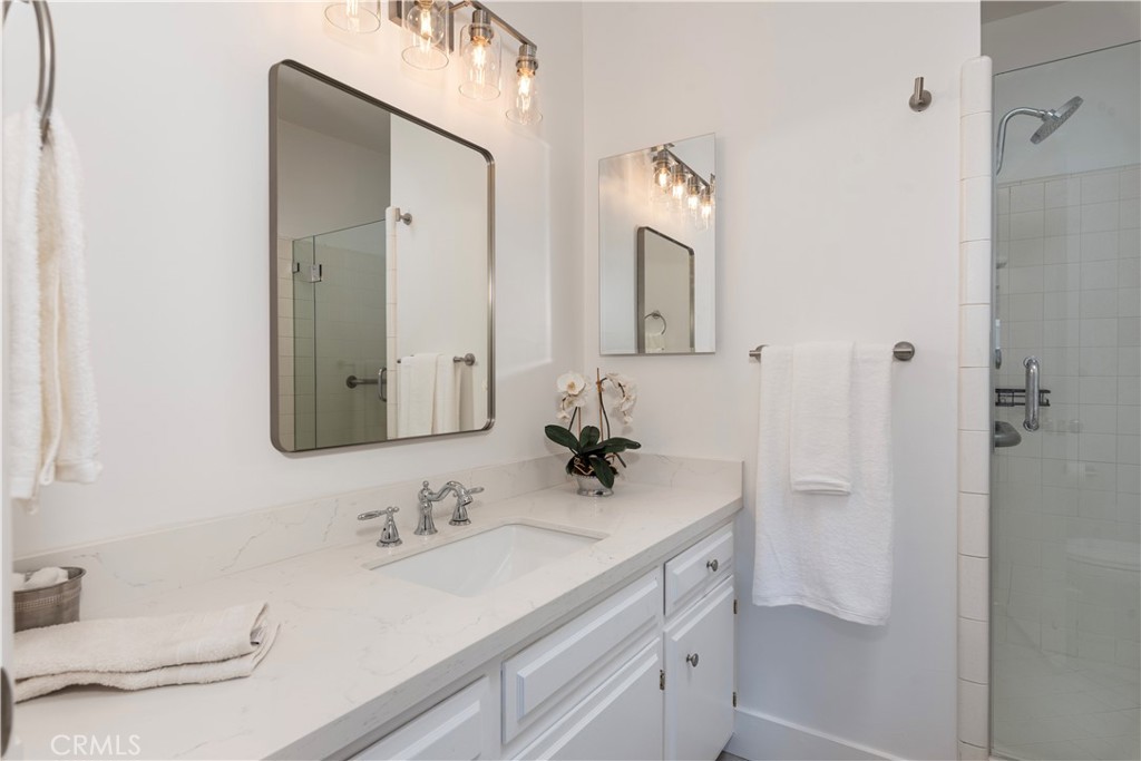 1122 Peck Drive, Unit PH 5 Los Angeles, CA 90035 - Photo 25 of 31