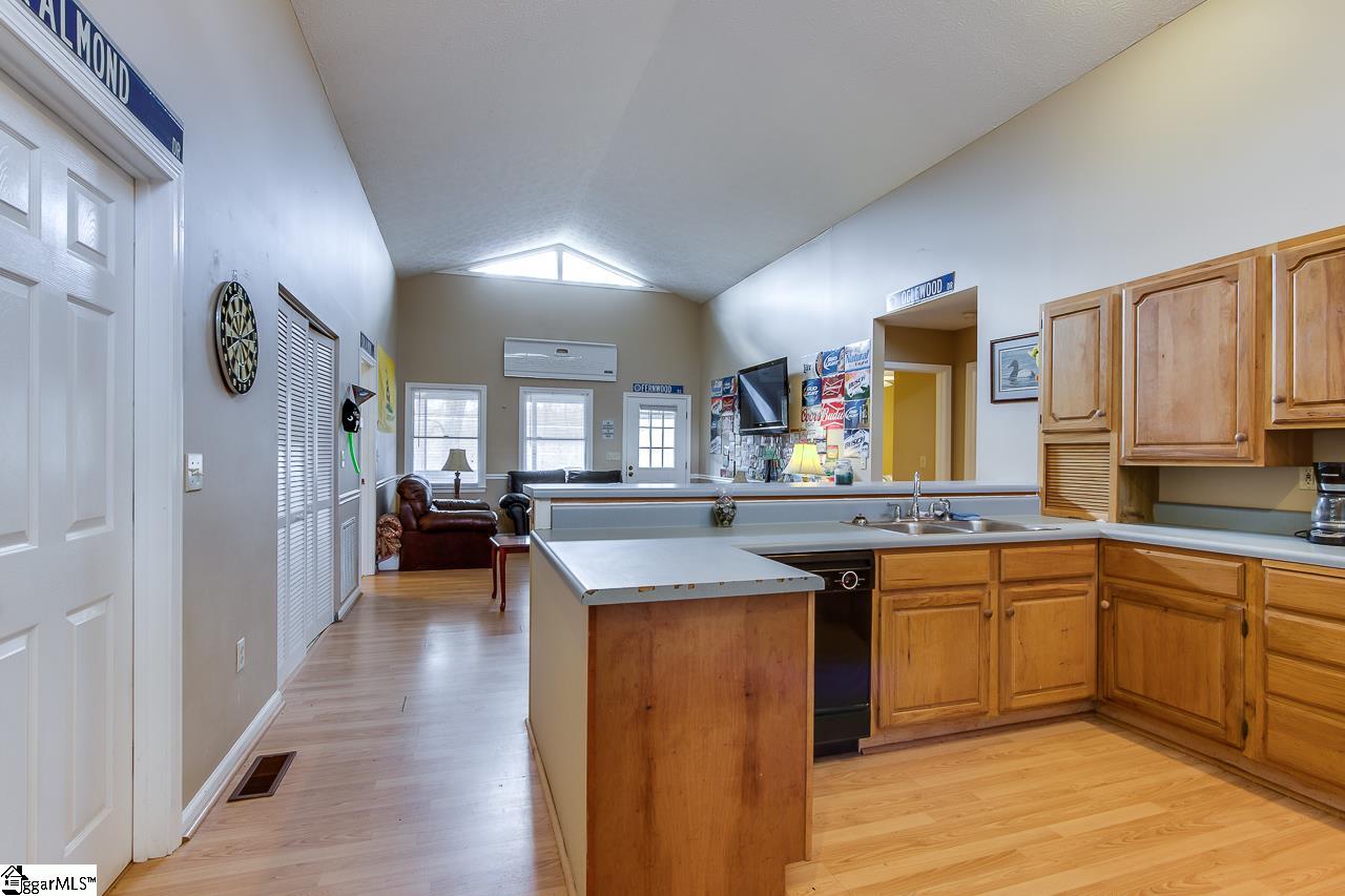 13060 Mohawk Path Seneca, SC 29678 - Photo 7 of 23 Gallery Image 7