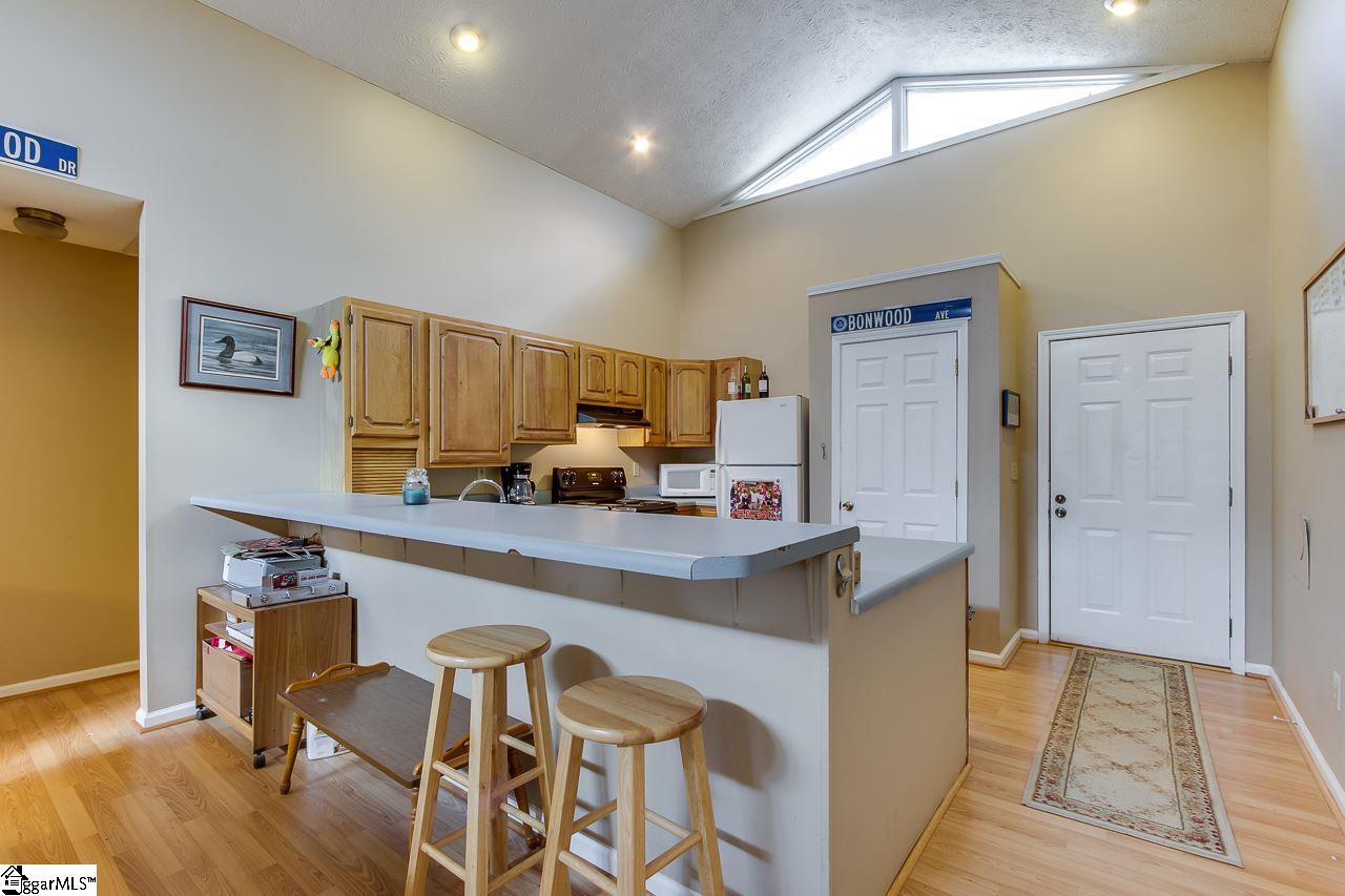 13060 Mohawk Path Seneca, SC 29678 - Photo 10 of 23 Gallery Image 10