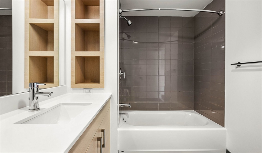 99 Kneeland Street, Unit 701 Boston, MA 02111 - Photo 5 of 12