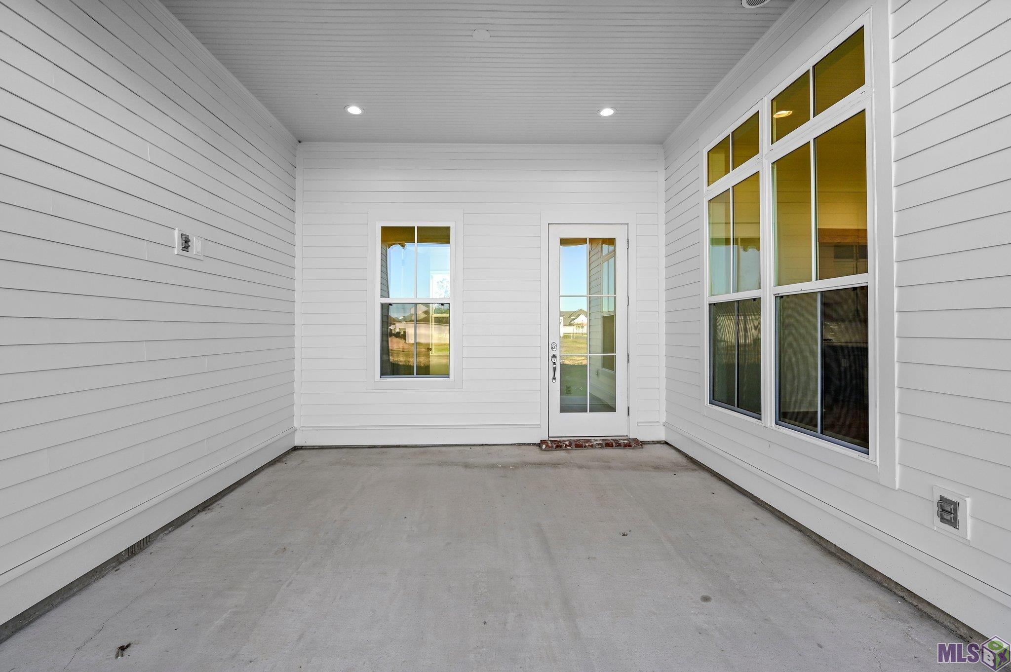 2674 Morning Mist Drive Baton Rouge, LA 70810 - Photo 2 of 34