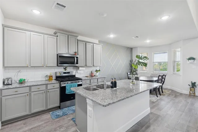 $450,000 | 2517 Galisto Lane, Aubrey, TX 76227