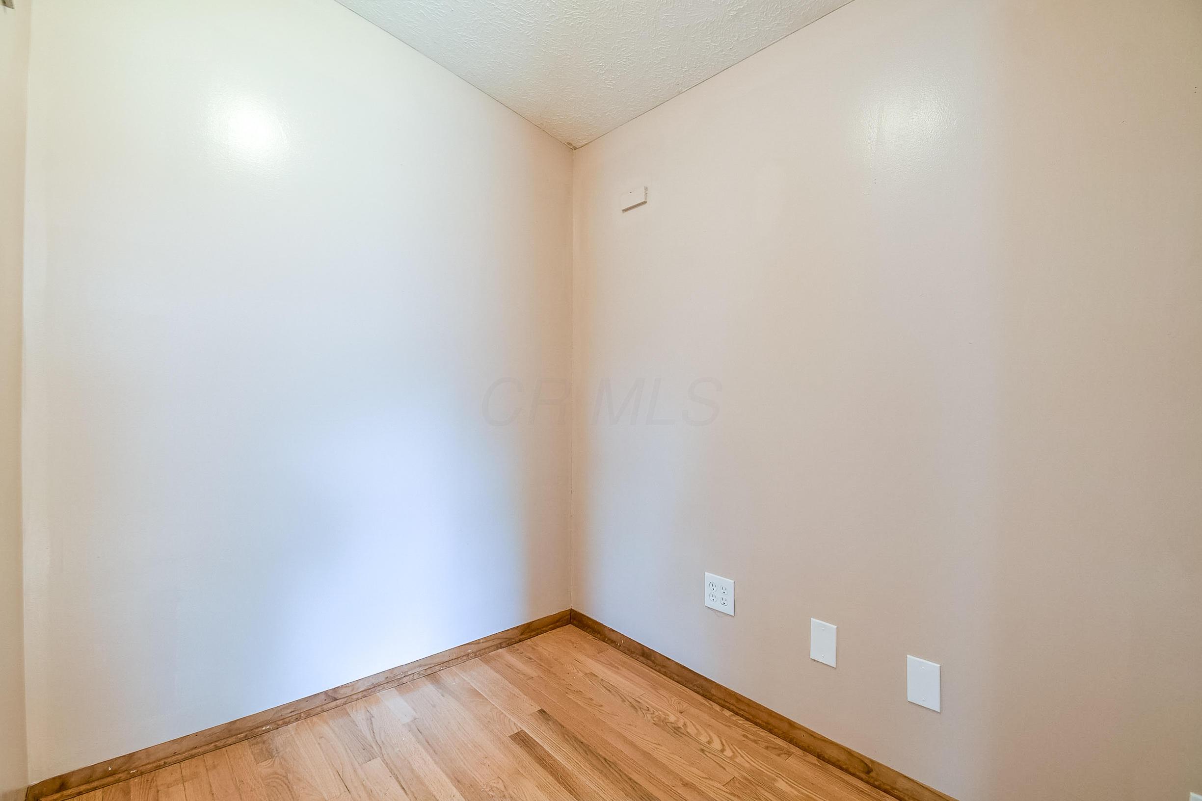 1030 Plum Ridge Columbus, OH 43213 - Photo 16 of 34 Gallery Image 16