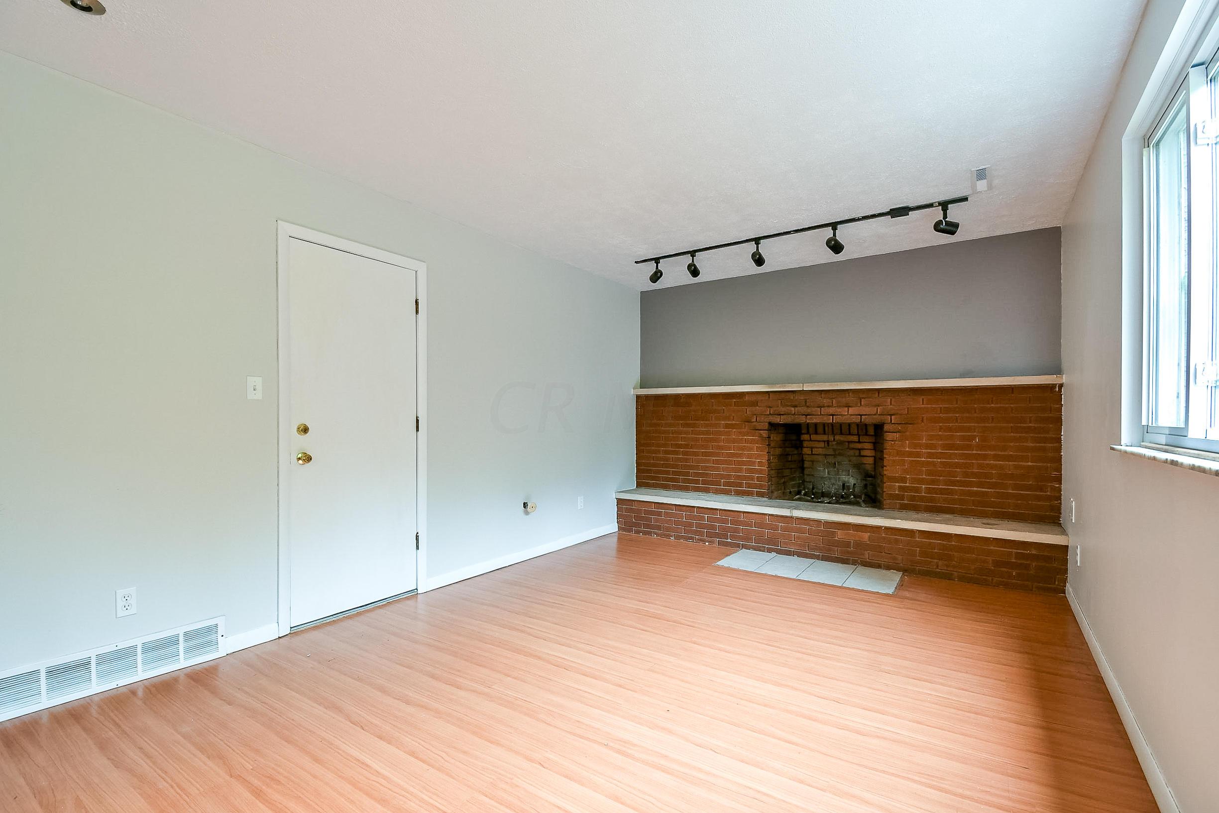 1030 Plum Ridge Columbus, OH 43213 - Photo 17 of 34 Gallery Image 17